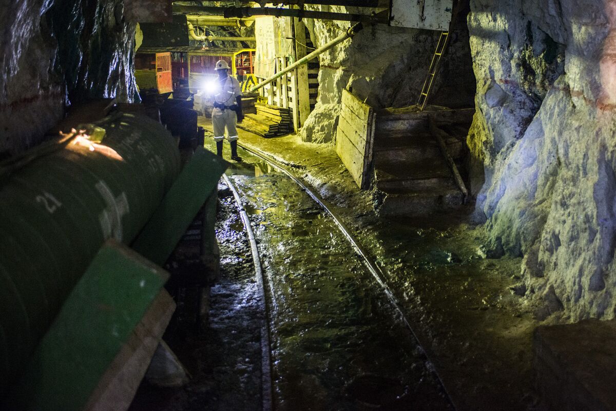 Glencore Zambia Unit May Fire 4,700 Workers Bloomberg