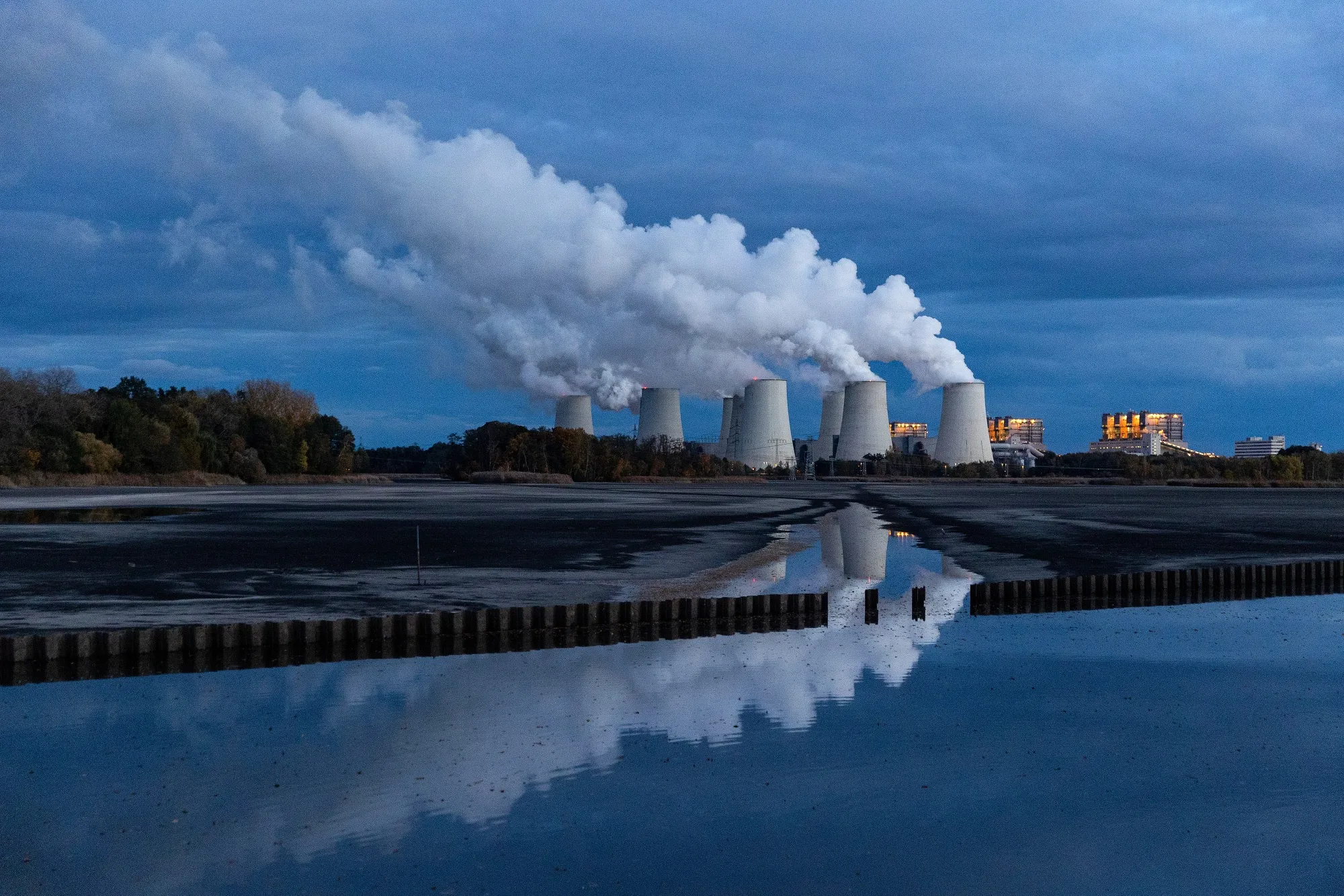 Momentum Builds at COP30 for Road Map From Fossil Fuels - Bloomberg