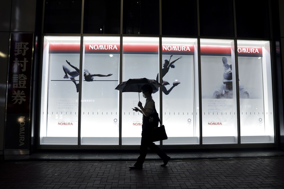 Nomura Hints at Scaling Back Hiring If Returns Are Lackluster