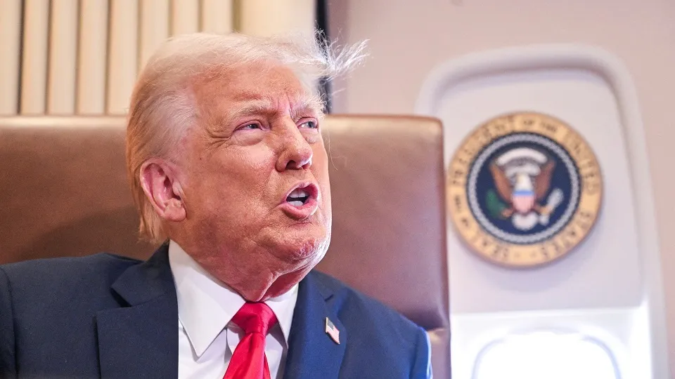 Watch Trump Looks to Boost Defense in $2.2 Trillion 2027 Budget - Bloomberg