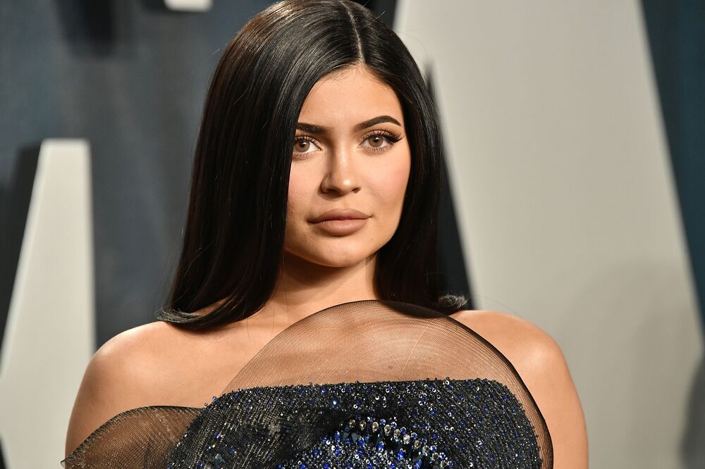 Kylie Jenner S Instagram Propels Black Owned Fashion Label Bloomberg
