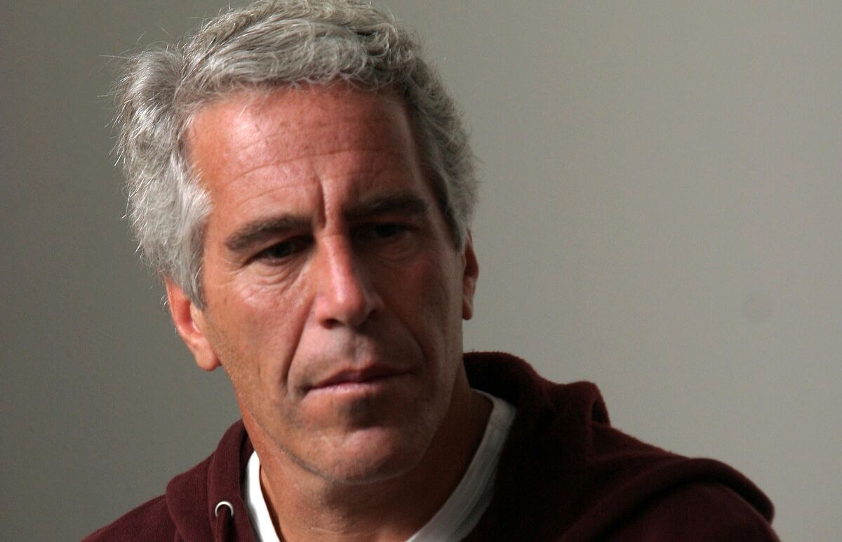 Leon Black Foundation Disputes Epstein's Role After 2008 Plea Bloomberg