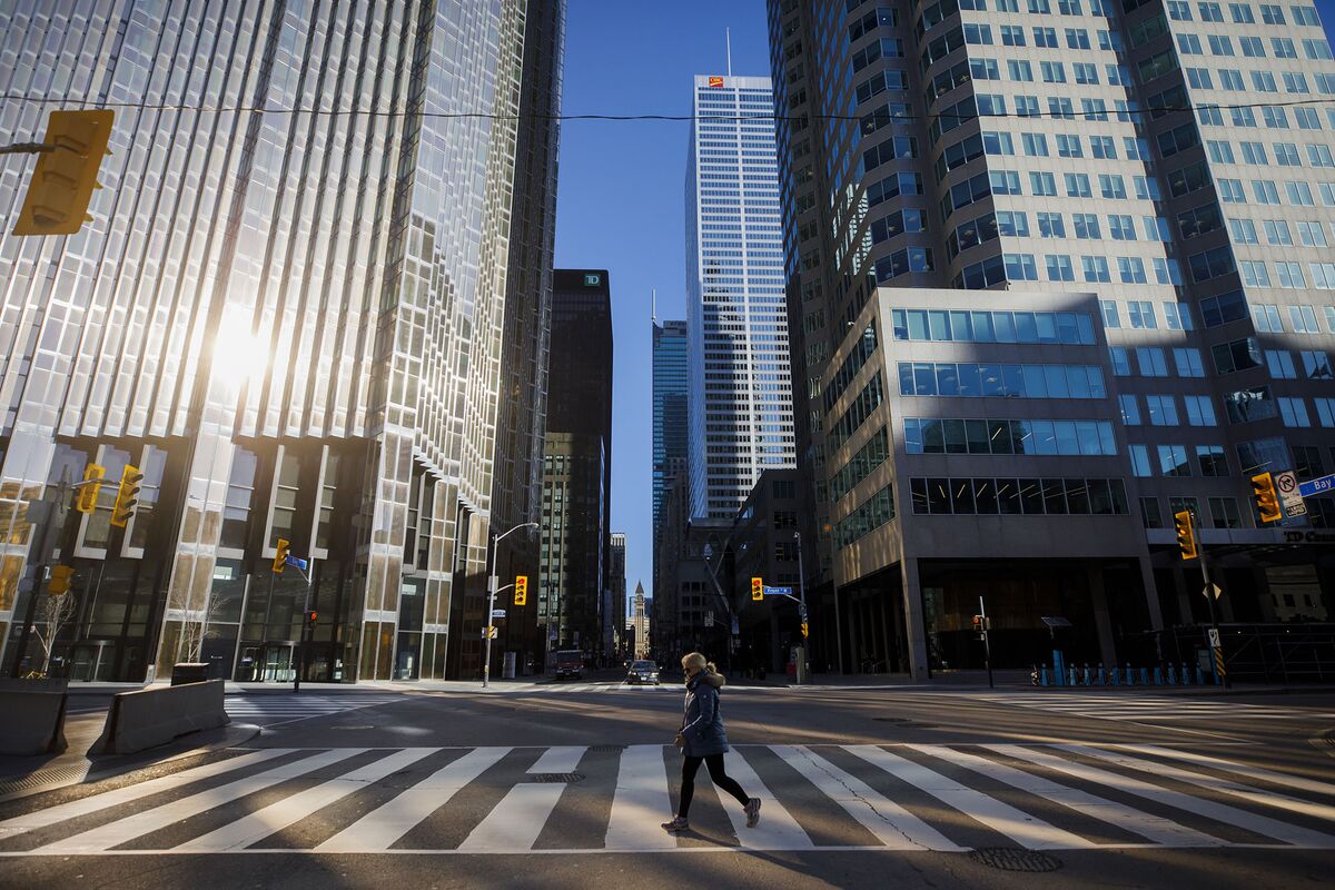 Obscure Corner of Canadian Debt Rewards Investors With Big Rally