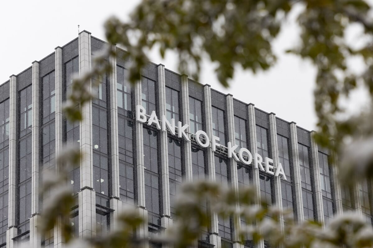Bank of Korea Sees Need to Hike Rate on Higher Inflation, Growth
