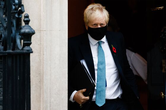 U.K. Boosts Testing as Johnson Seeks Lockdown Exit Strategy