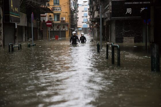 Macau Casinos to Reopen After $186 Million Loss From Storm Halt