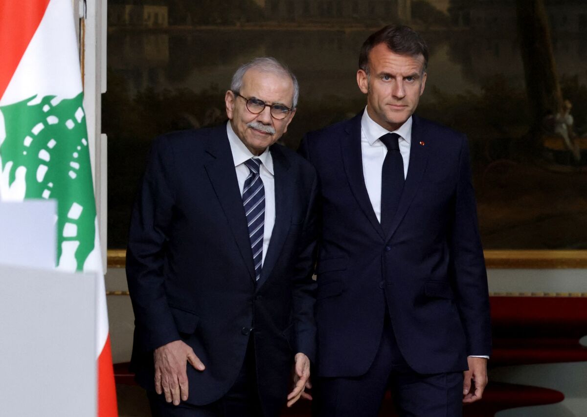 Macron Urges Israel to Drop ‘Territorial Ambitions’ in Lebanon