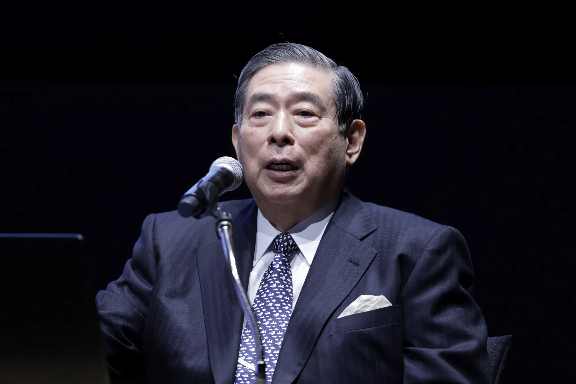 ＳＢＩＨＤ、第４のメガバンク構想に一手、新生銀は今日取締役会 - Bloomberg