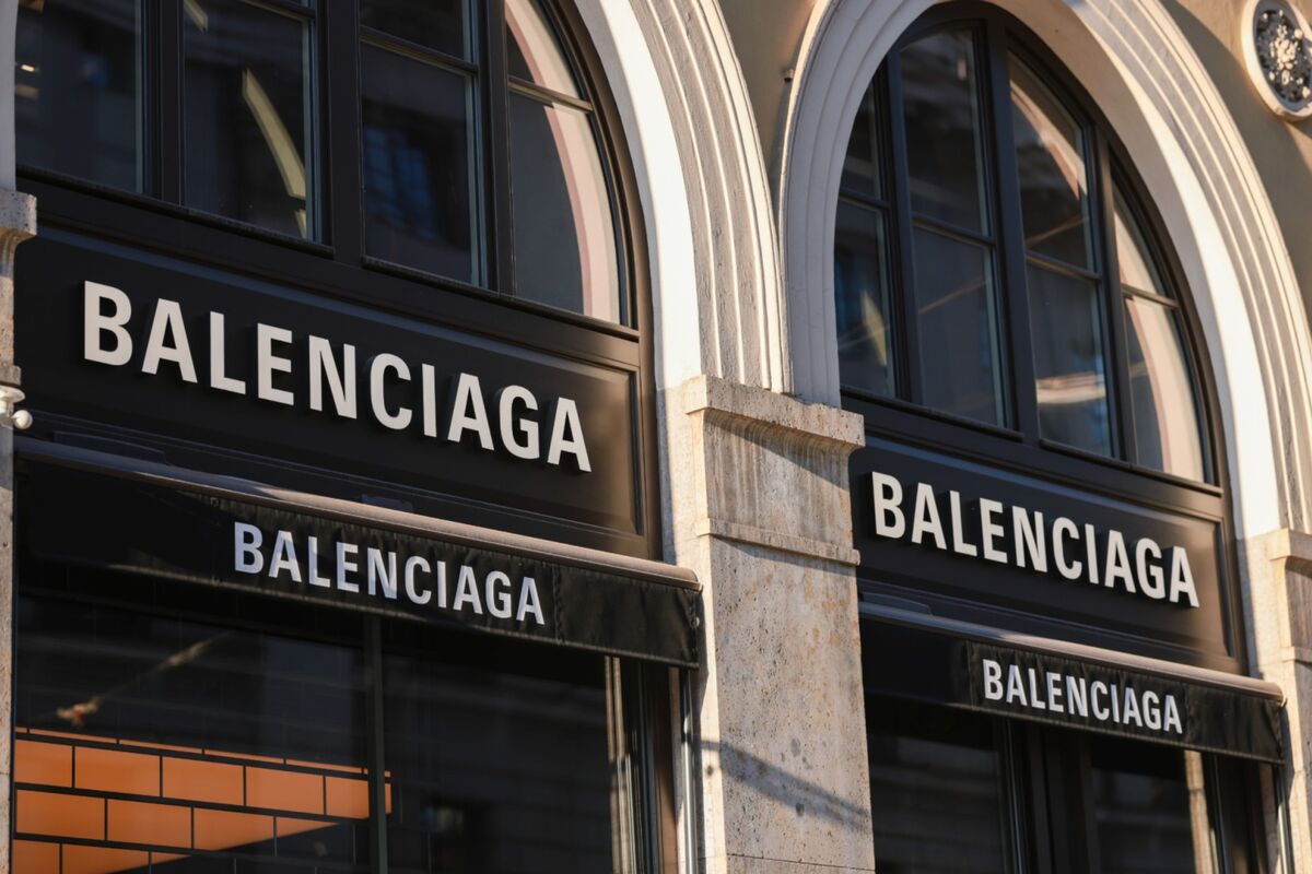 Balenciaga presses go on resale following successful pilot