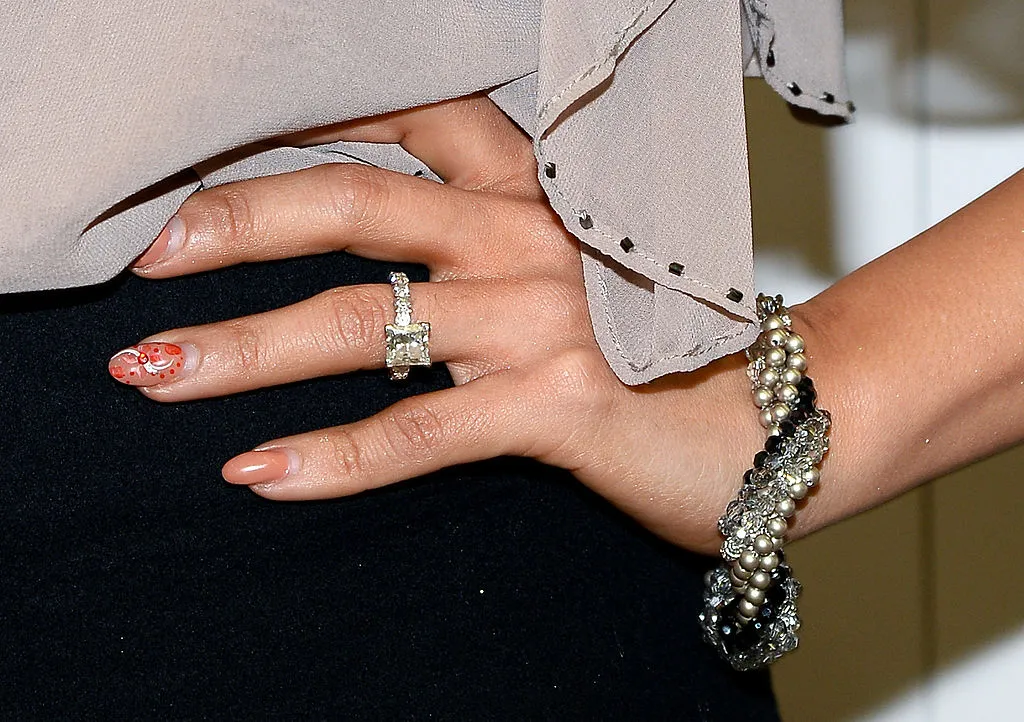 Maybe keep the ring for a while.
