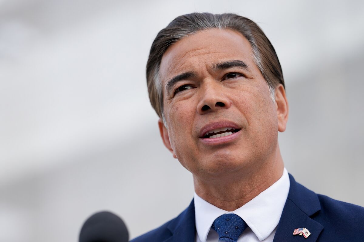 assets.bwbx.io image