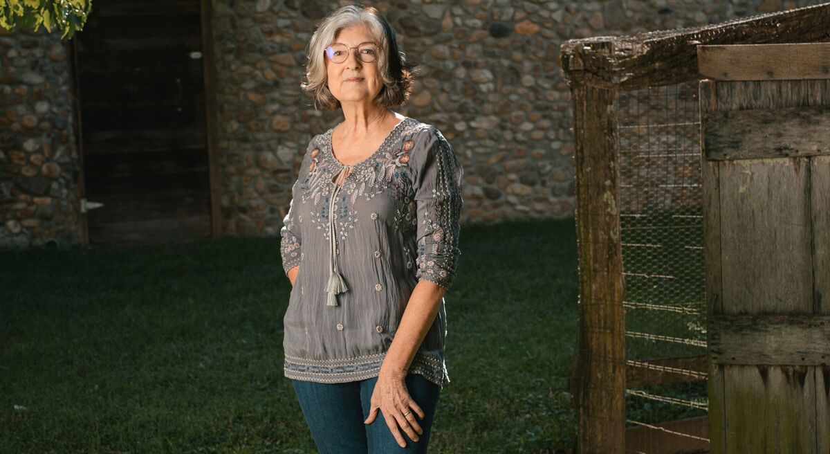 Novelist Barbara Kingsolver Encourages Sustainable Agriculture - Bloomberg