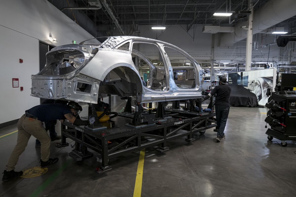 bloomberg.com - Kara Carlson - Lucid Cuts Hundreds of Workers in Latest Blow to EV Industry