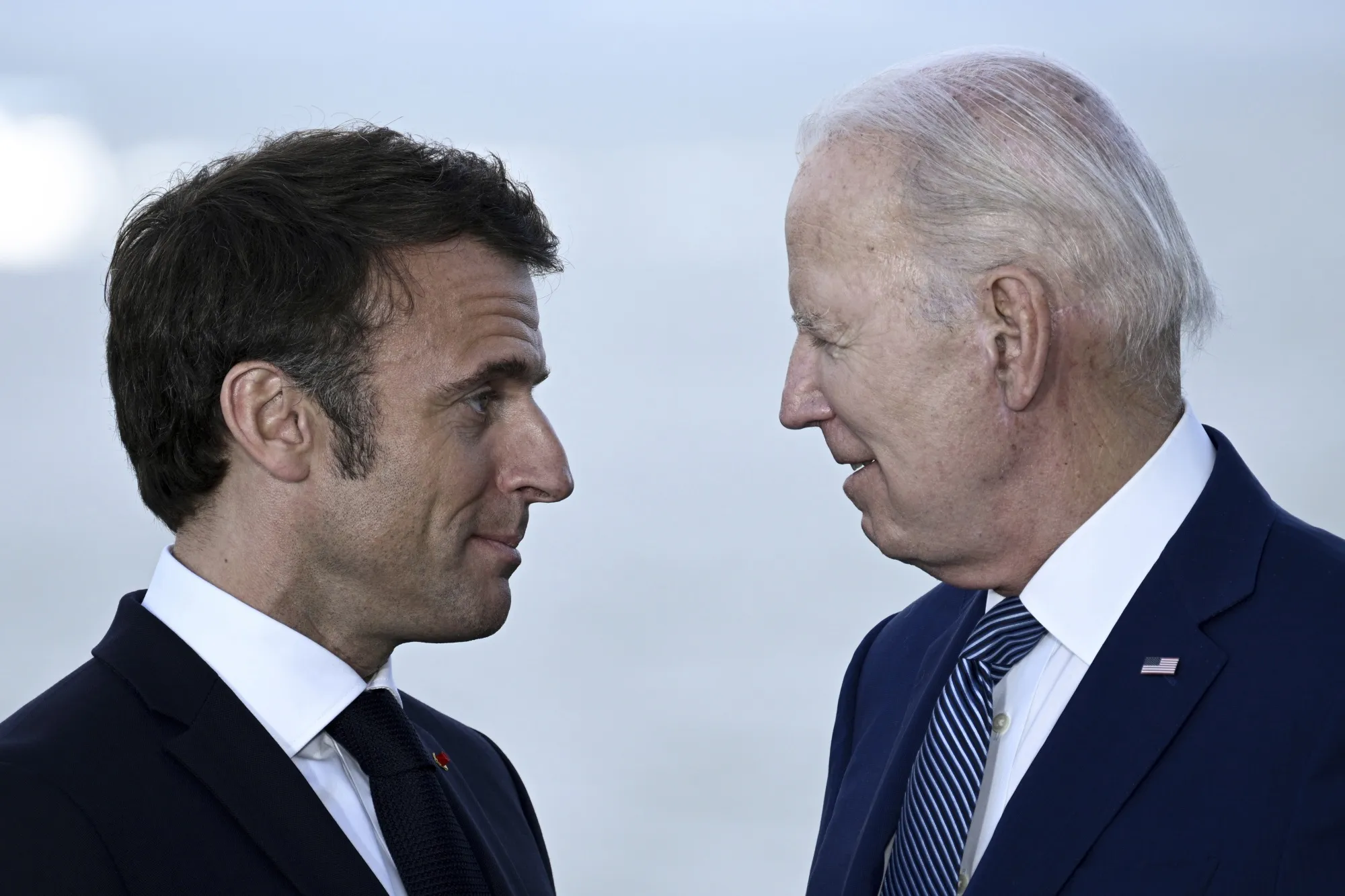 Biden to Visit France for Meeting With Macron Ahead of Summits - Bloomberg