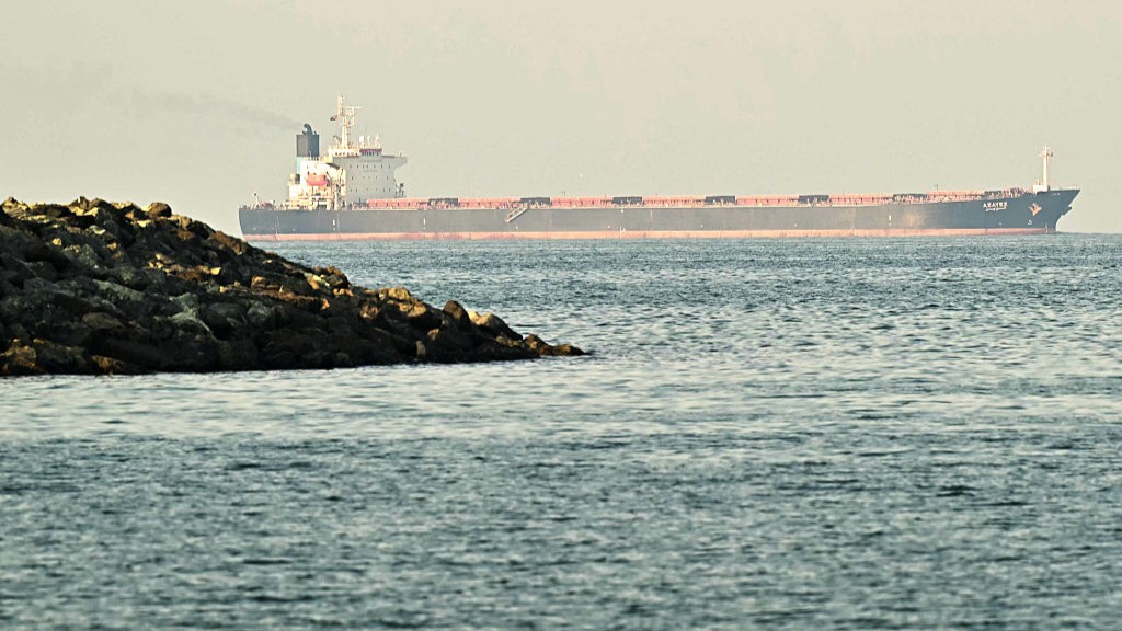 Bloomberg’s Weilun Soon reports on the latest from the waterway.