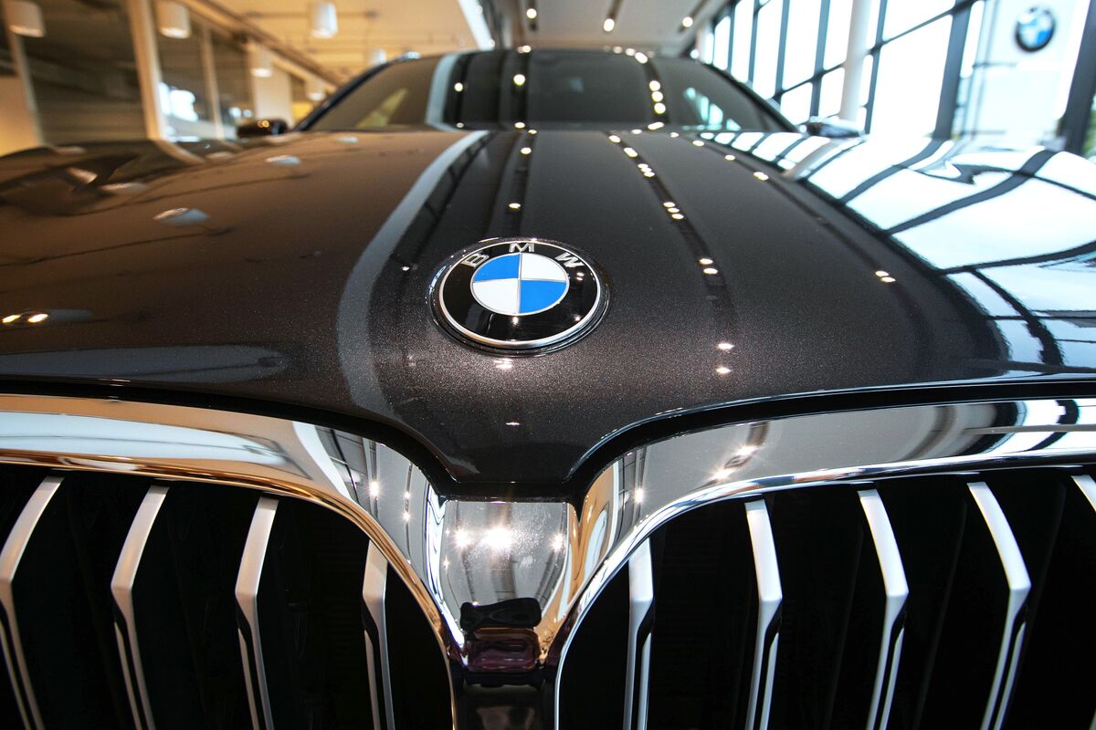 BMW Claims Victory Over Mercedes in Global Luxury-Sales Race - Bloomberg