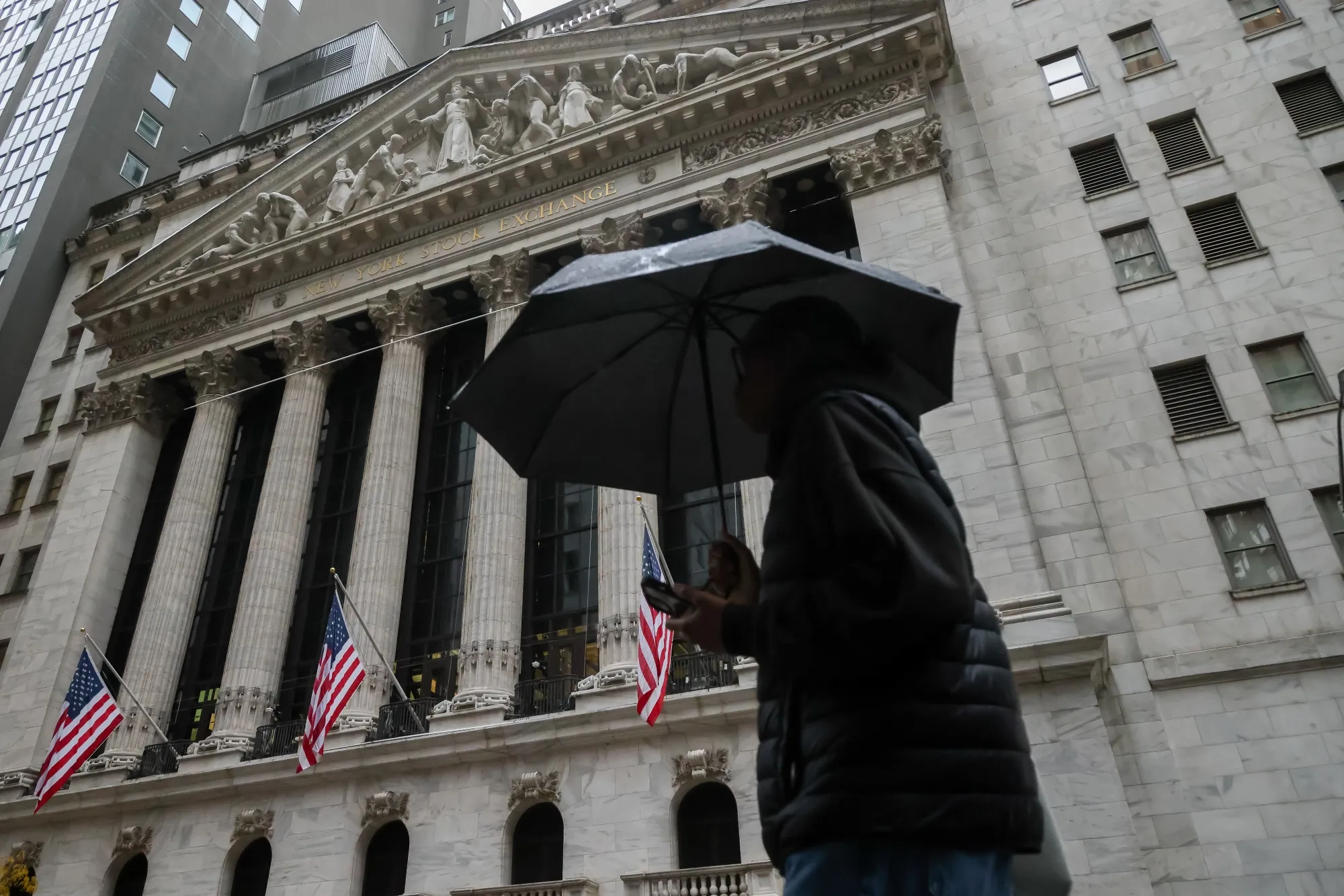 Wall Street sube antes de voto en Cámara sobre cierre gobierno - Bloomberg