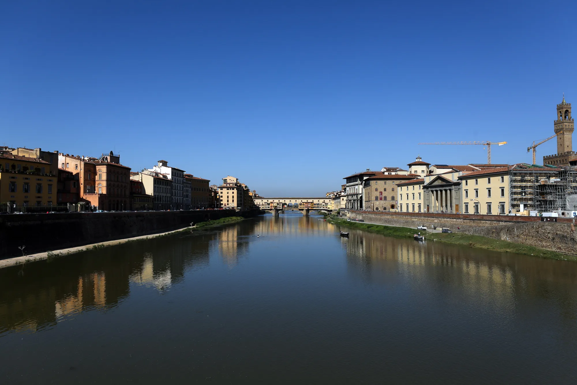 The Ponte Vecchio bridge crosses the river Arno in Florence, Italy, on Friday, Sept. 22, 2017. U.K. Prime Minister Theresa May will use a speech on Friday in Florence to propose a period of transition after Brexit takes effect in March 2019, aiming to give certainty and clarity to companies worried about the looming split.