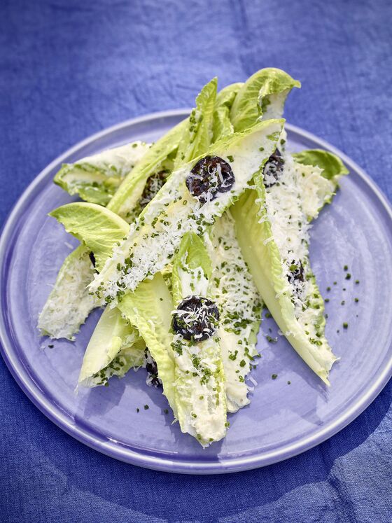 Top Turkish-Cypriot Chef’s Recipe for Salad With Feta Dressing