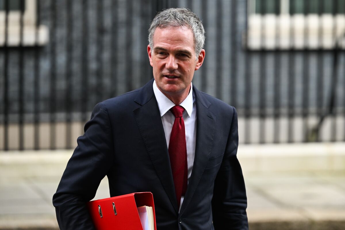 UK Seeks Greater Business Access in China as Kyle Resumes Talks