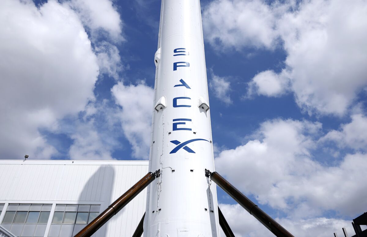 SpaceX’s IPO Pitch Centers on Elon Musk’s Ability to ‘Sell the Dream’