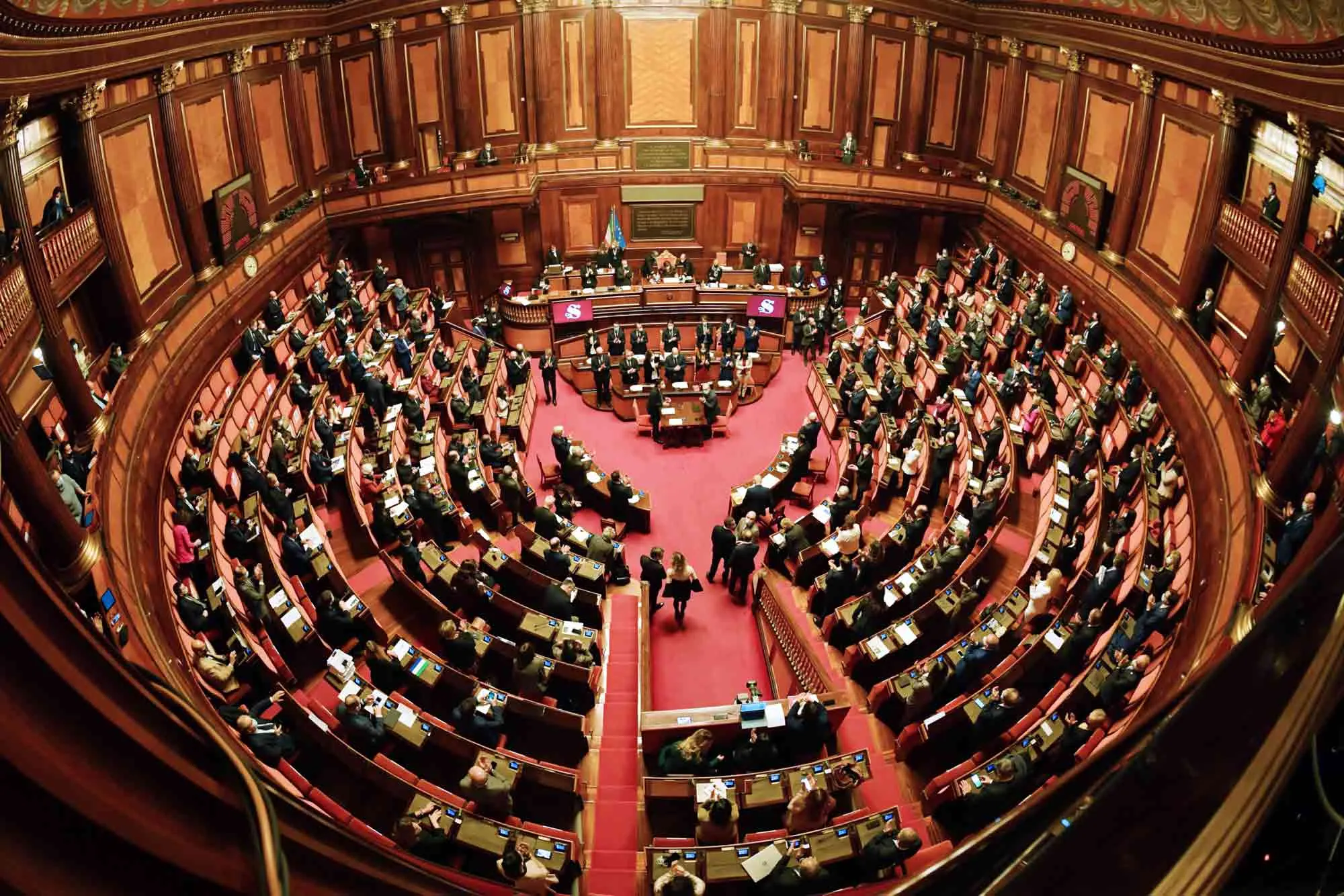 Italy Scrambles to Form New Government With Deadline Looming - Bloomberg