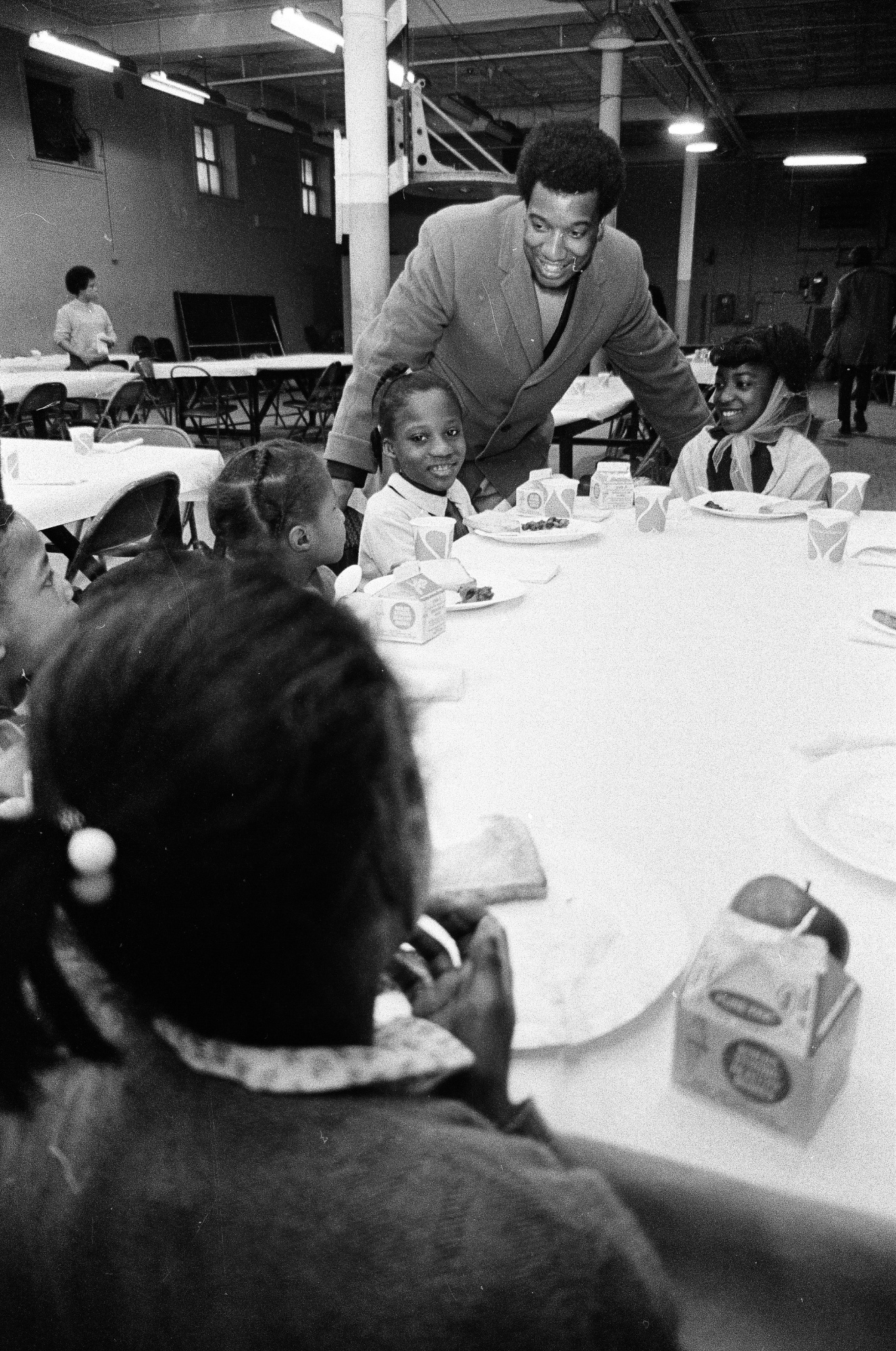 Black Panthers host free breakfast program for kids