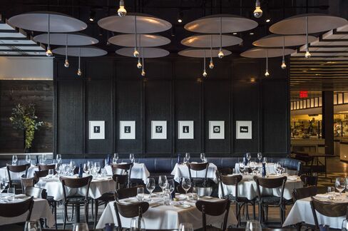 North End Grill is at 104 North End Avenue in Manhattan's Battery Park City.