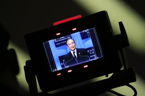 Wen Signals China Has Ample Policy Room to Meet Growth Target