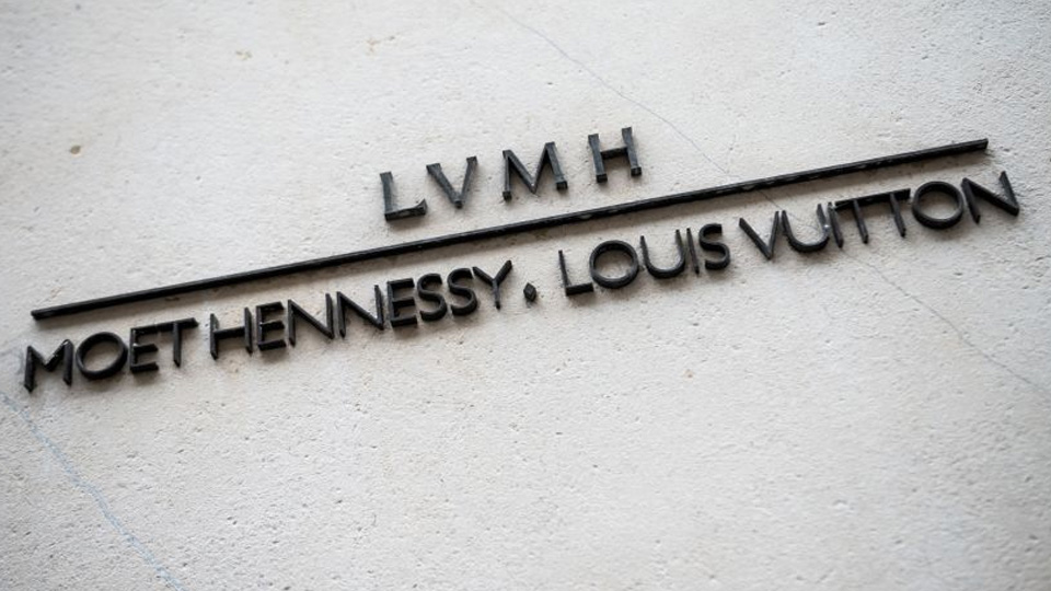 MC: LVMH Moet Hennessy Louis Vuitton SE Stock Price Quote - EN
