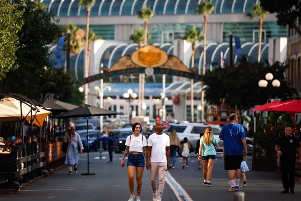 Gaslamp Promenade