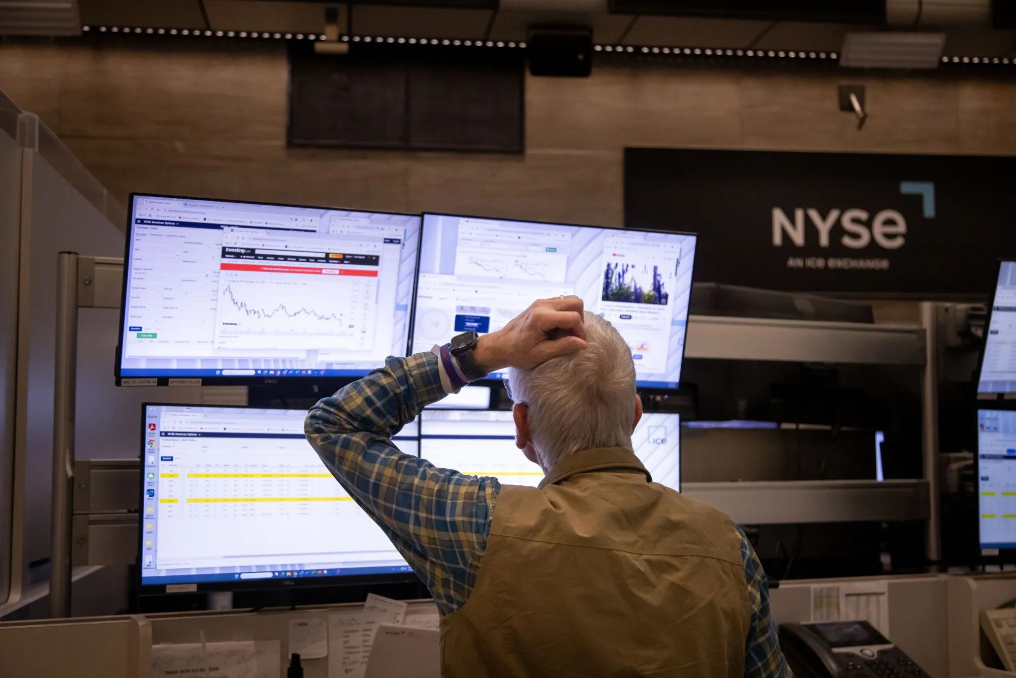 Behind Stocks' Big Bounce: Sudden Short Covering, Low Liquidity