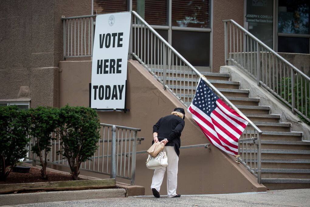 China, Russia Seek To Disrupt Elections, U.S. Official Warns - Bloomberg