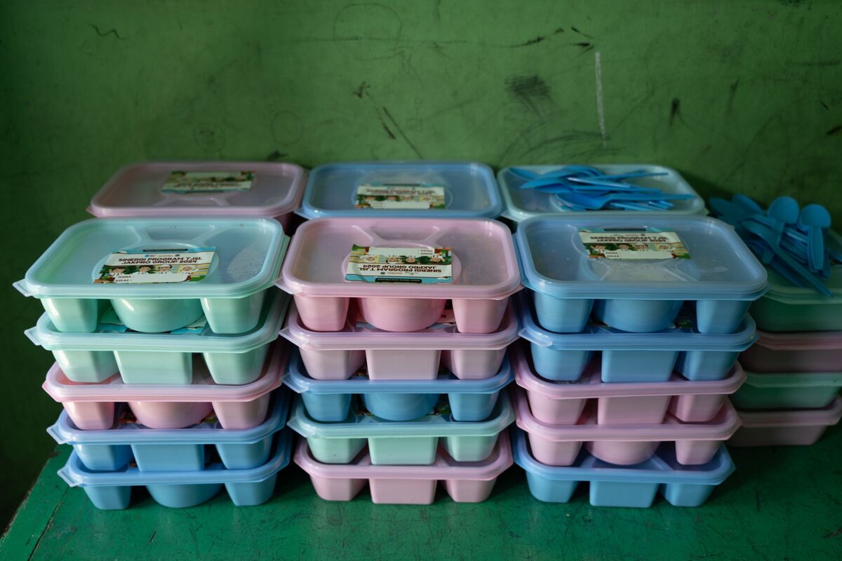 Indonesia’s Meals Chief Vows Revamp of Scandal-Tied Agency