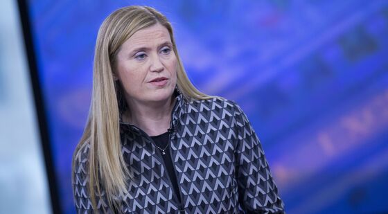 Dimon Succession Race Puts Two Women Ahead of JPMorgan Pack
