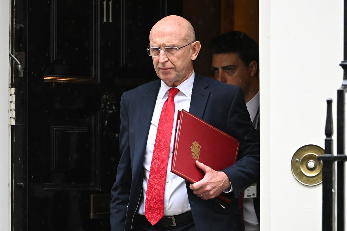 UK Chancellor Healey Must Find £35B Ahead of Budget, IFS Warns