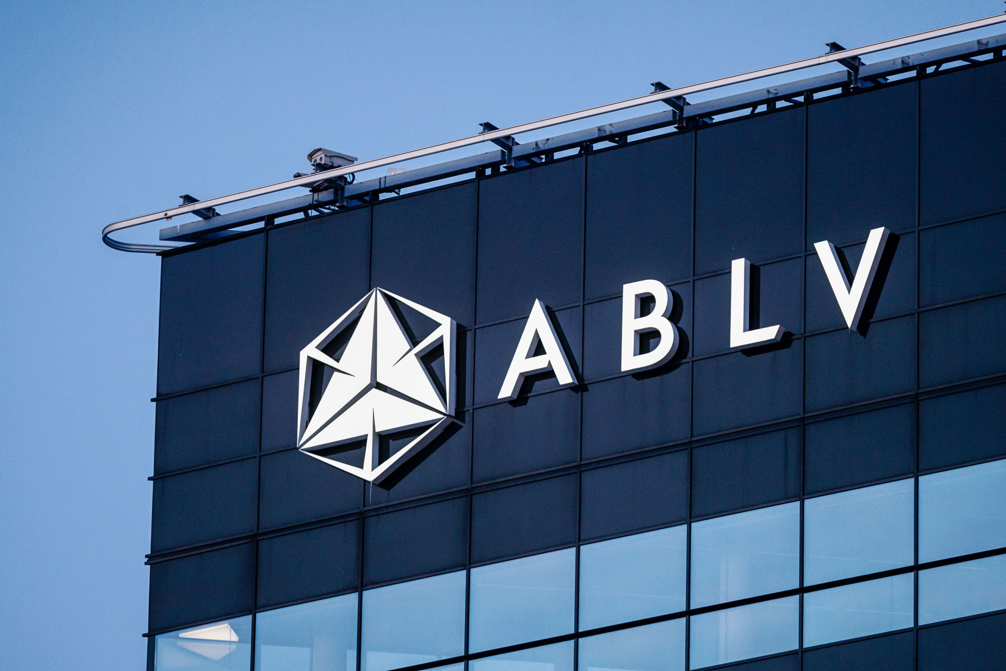 Europe to Wind Down Latvian Bank Targeted by U.S. Over Sanctions ...