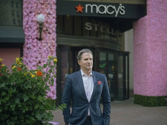 Macy’s Needs Another Miracle on 34th Street