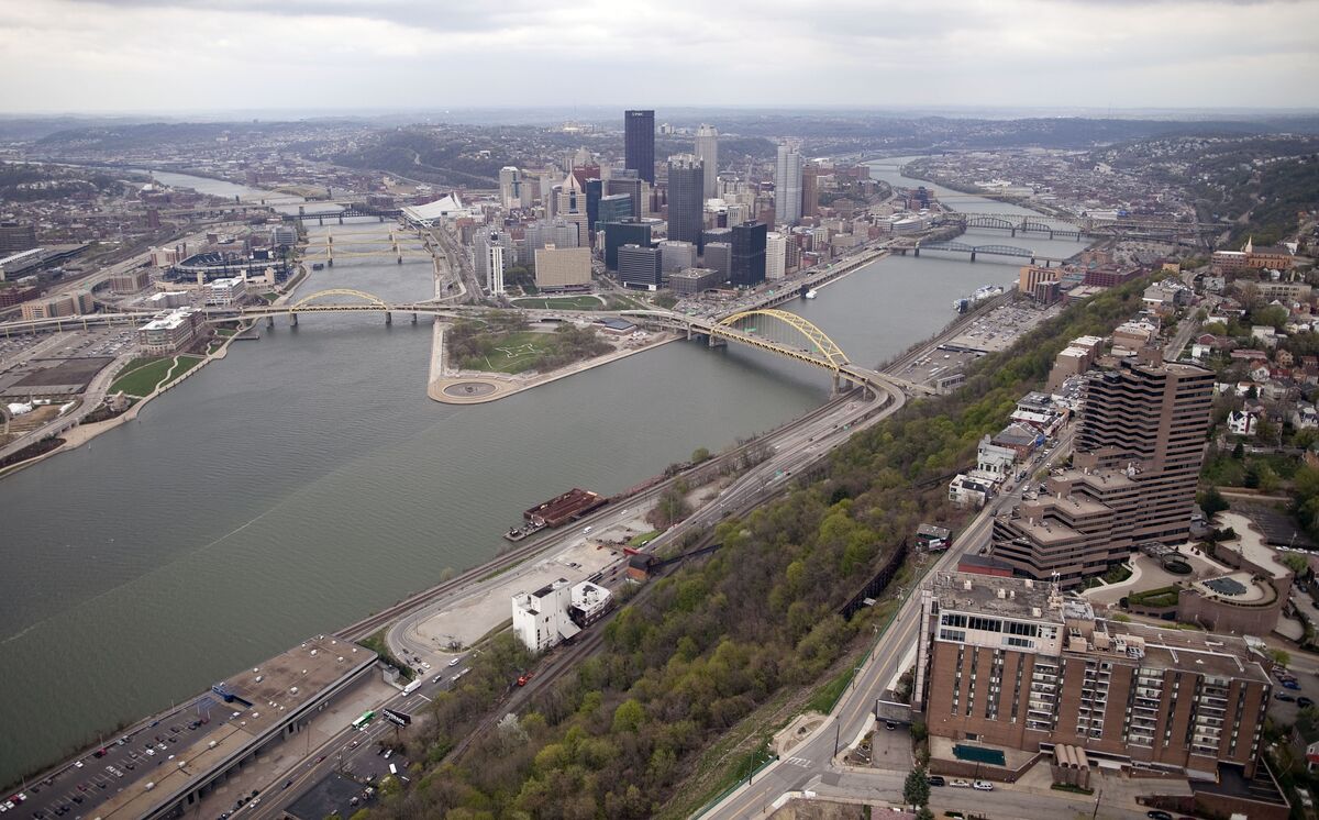 Aerial view of Pittsburgh, Pennsylvania, with a focus on the