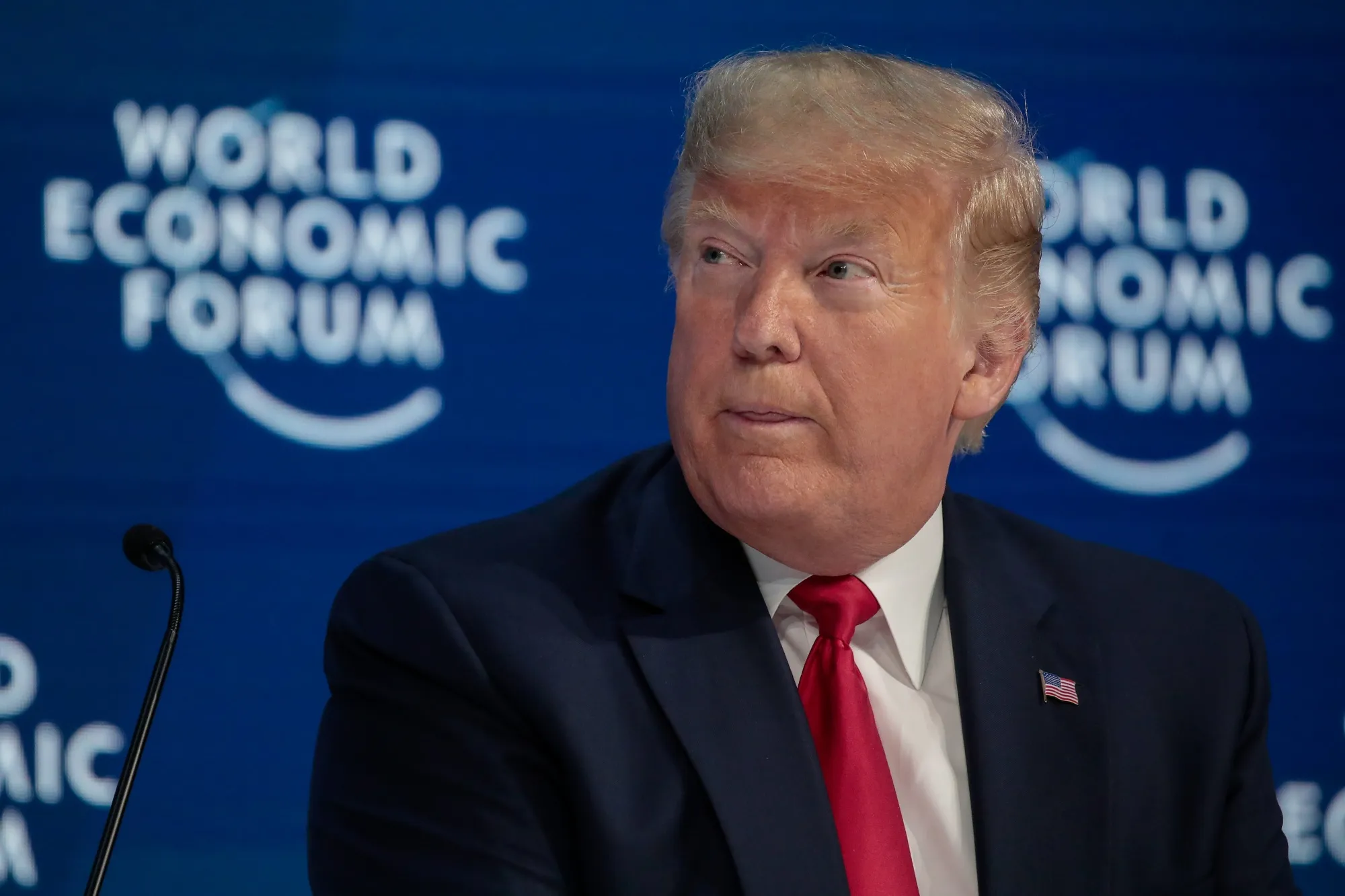 Striking a deal&nbsp;on the first day of Davos.