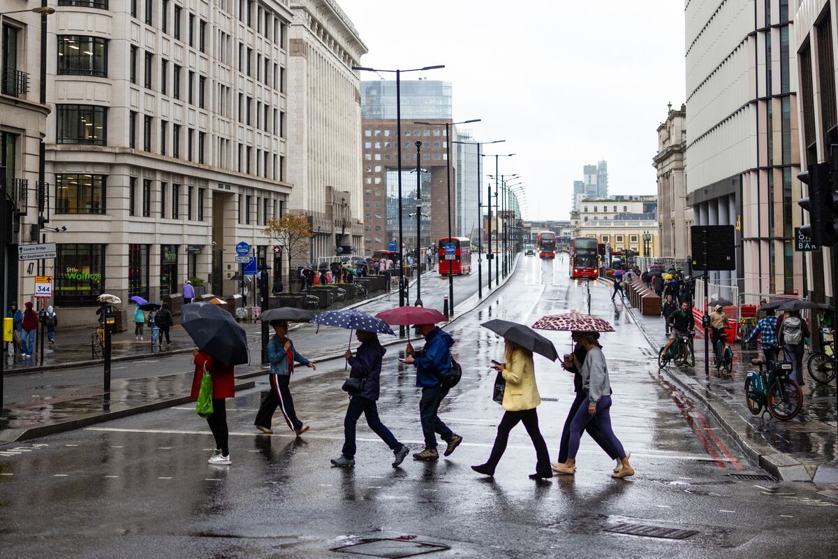bloomberg.com - Alex Morales - UK Details Plans to Boost Youth Jobs From Law to Construction