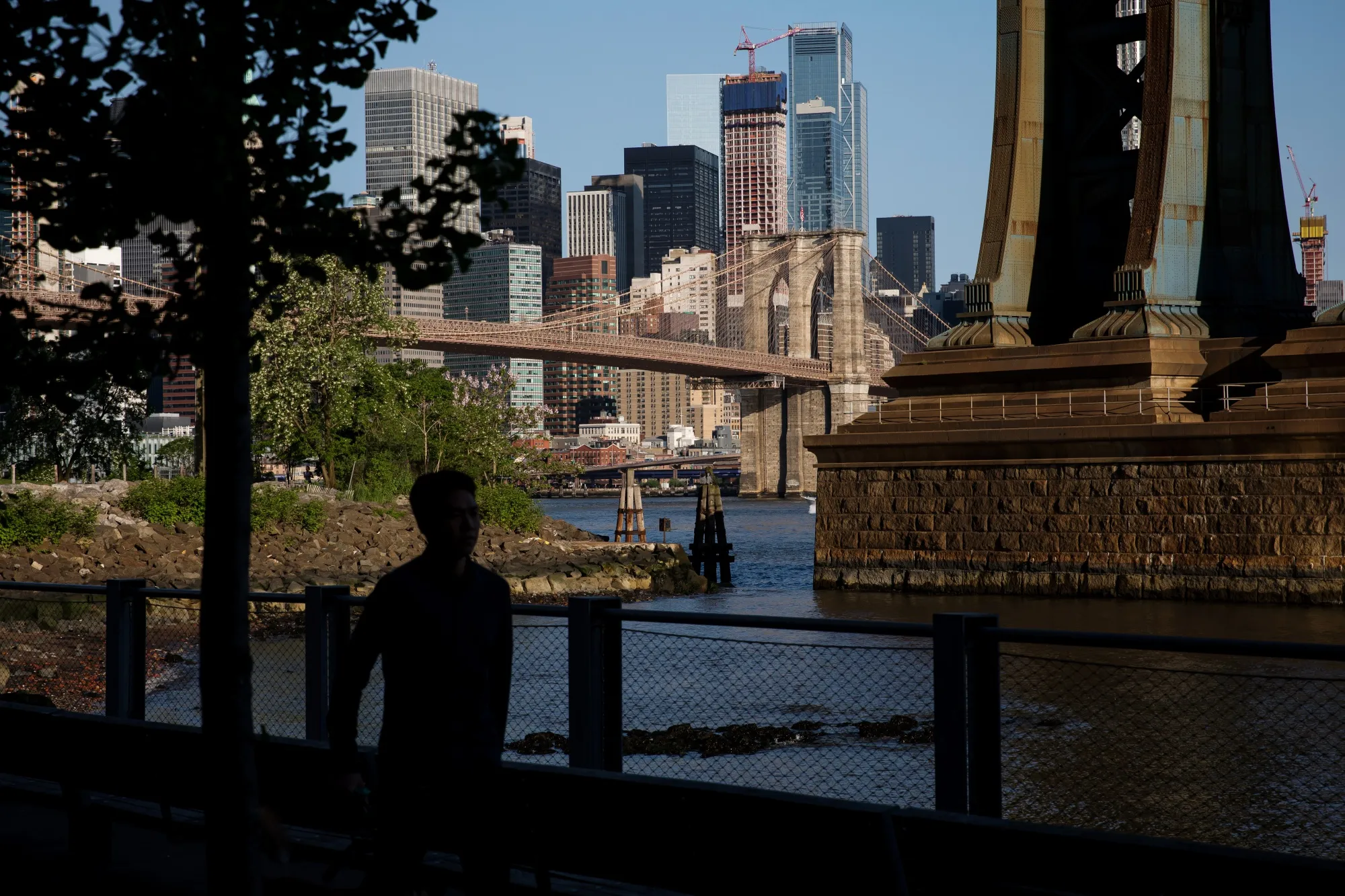 Views Of Manhattan As Trade Worry Drives U.S. Stocks Lower, Boosts Bonds