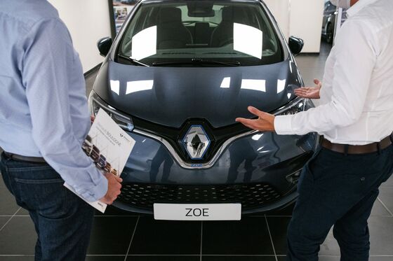 Renault Puts Unproductive French Plants to Work on Electric Cars