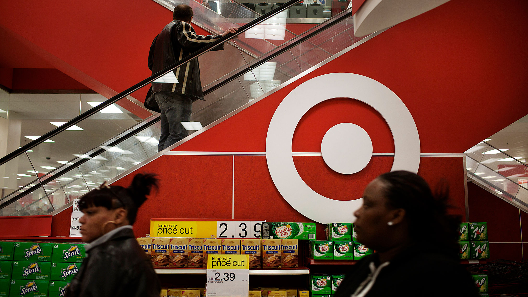From Prices to Patents, Target Is Losing the Battle to WalMart Bloomberg