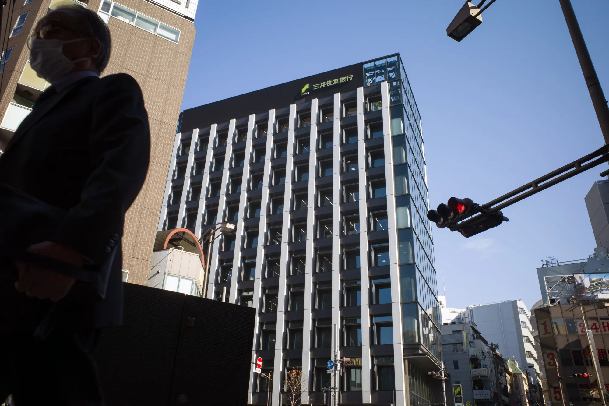 Sumitomo Mitsui Financial Group Inc. is arranging the CLO sale, which is structured with a reinvestment period of five years and a non-call period of two years, said the people, who asked not to be identified discussing a private matter.