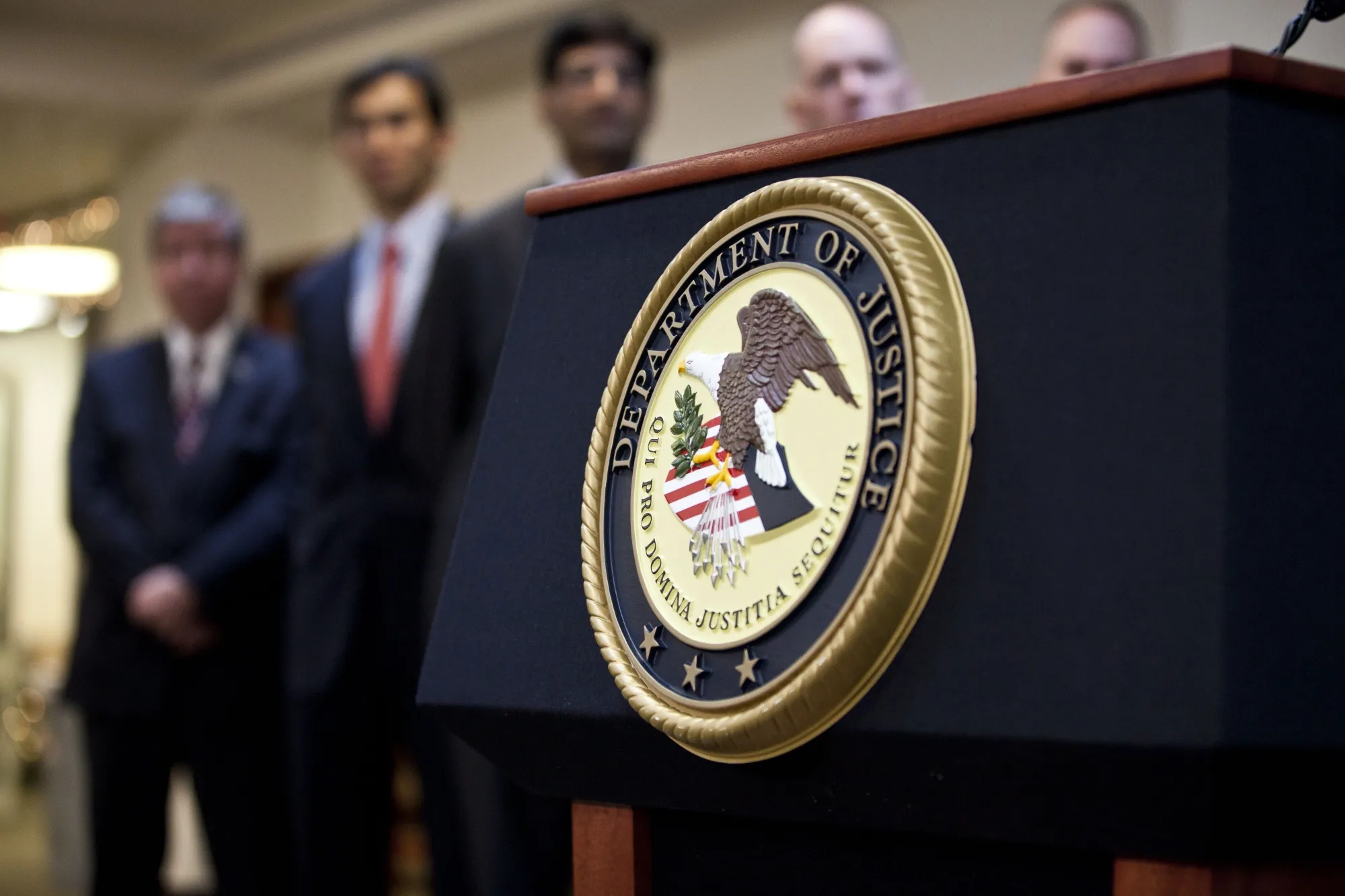 US Funding Deal Delivers Blow to DOJ Antitrust Probes of Apple ...