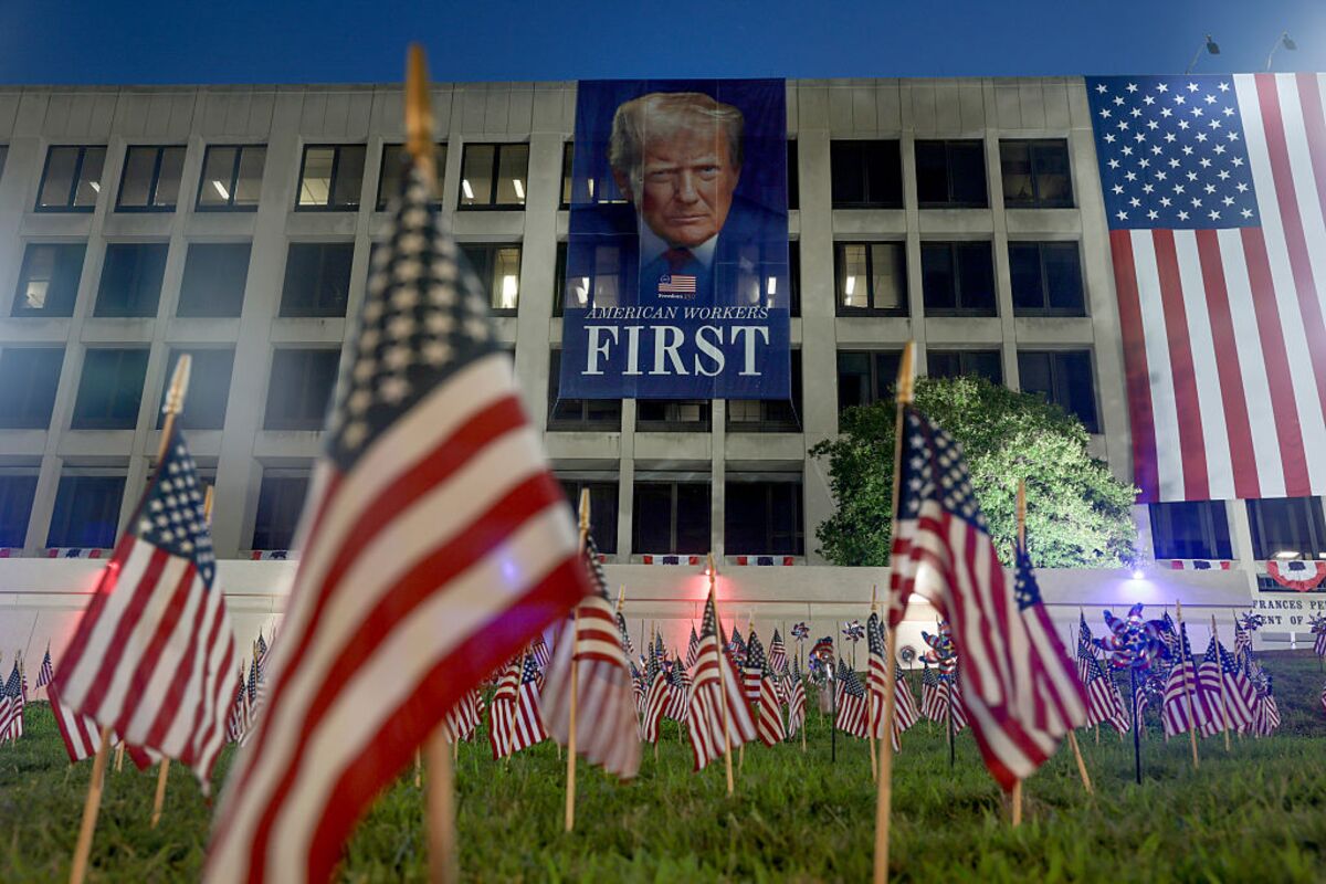 Trump Seeks to Put Himself Center Stage for US Independence Day