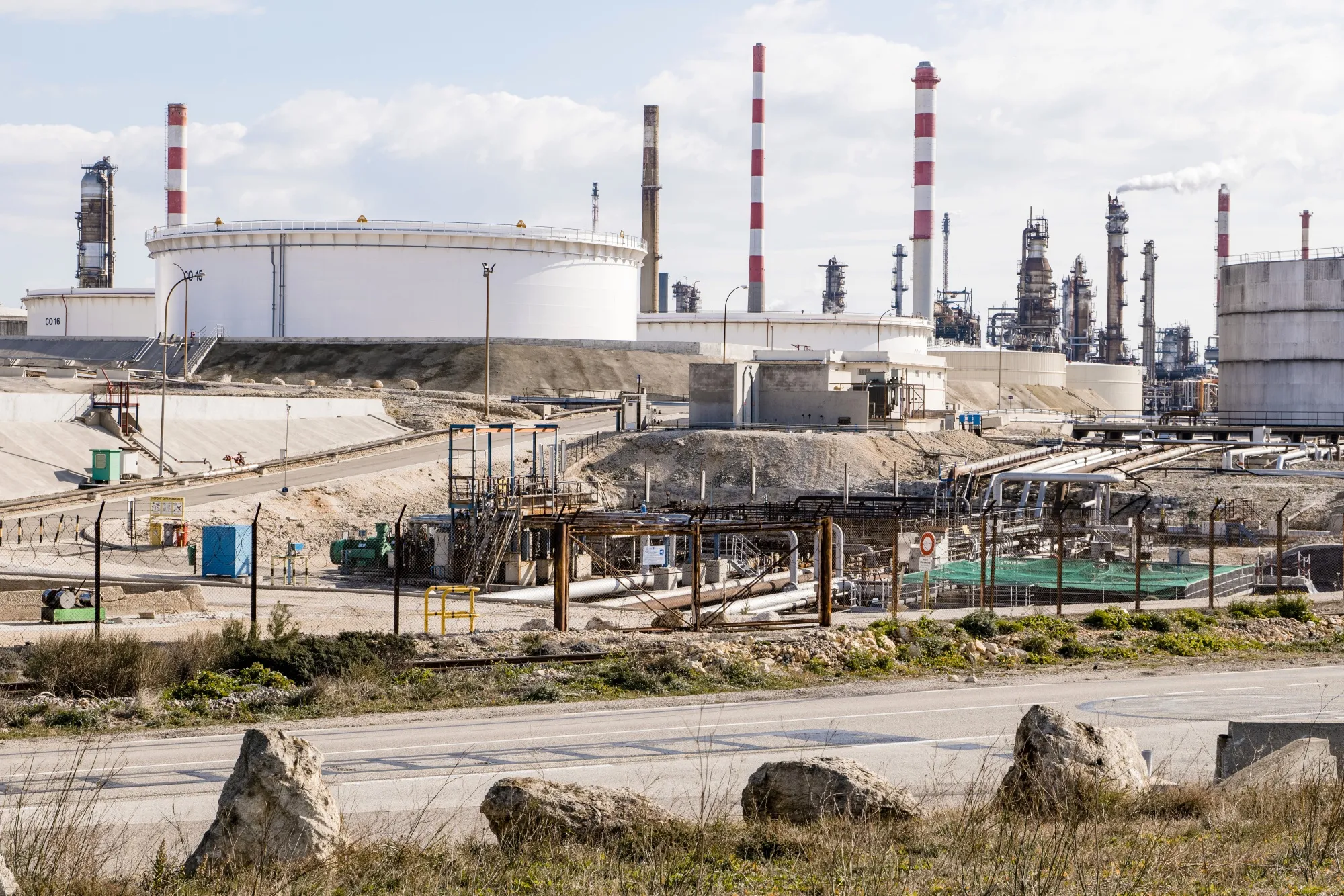 A refinery&nbsp;in the industrial and port area of Lavera, France.