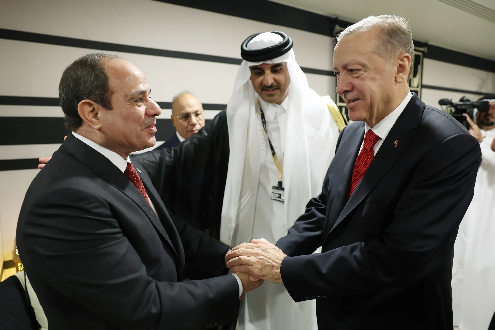 Turkish President Recep Tayyip Erdogan and Egyptian President Abdel Fattah al-Sisi shook hands at the World Cup.