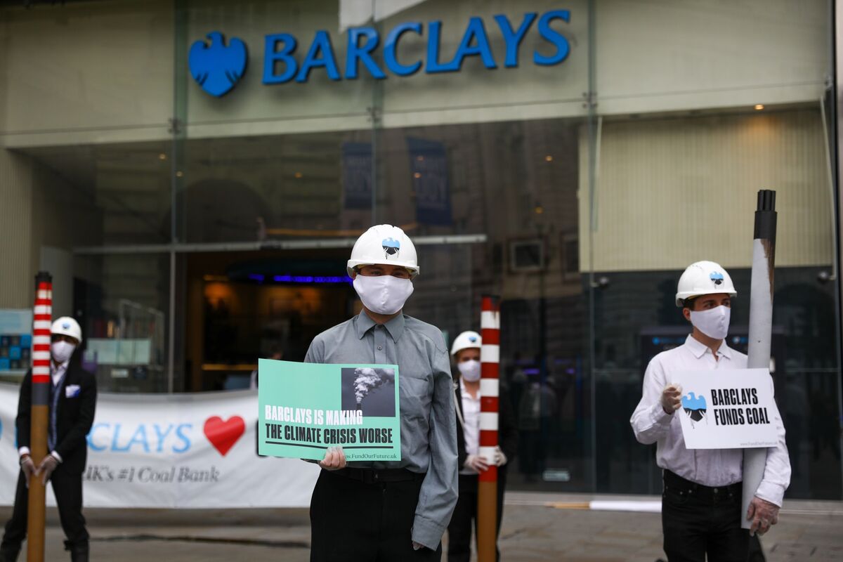Major Barclays investor Jupiter to back climate resolution